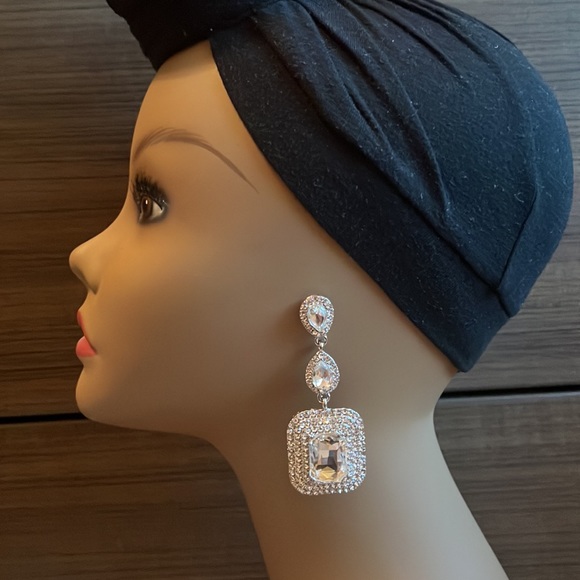 Geometric Crystal Earrings - Picture 6 of 6